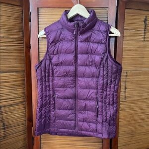 Women's M Plum Quilted Vest